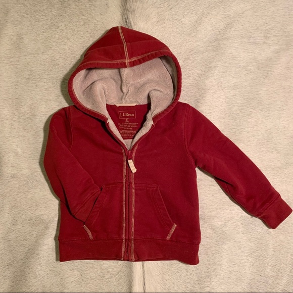 LL Bean Super warm and cozy sweatshirt in red - Picture 2 of 5